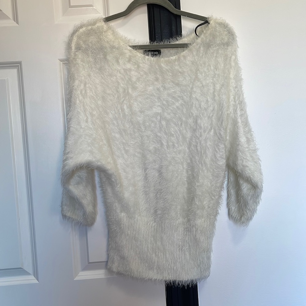 White fur top